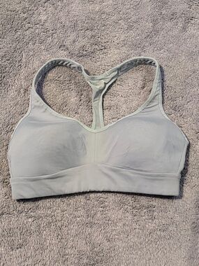 Lululemon sports bra size 6